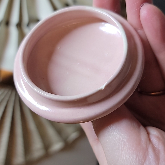 Vintage California Pottery Creamer and Sugar Set - Pink - Picture 5 of 9